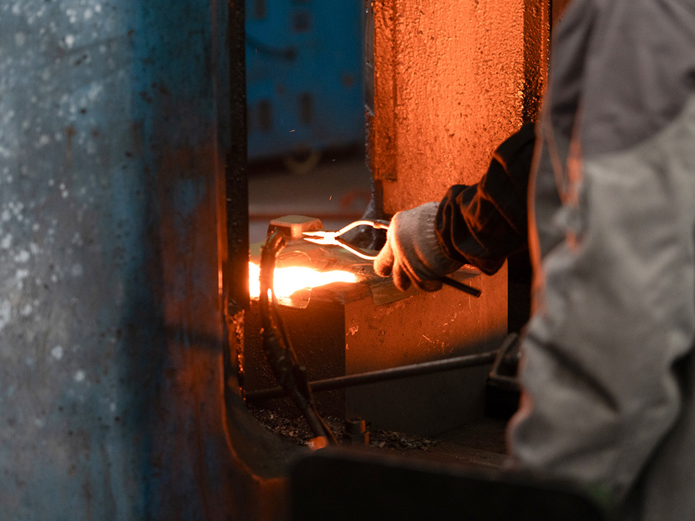 Track platen - perforated type (8)