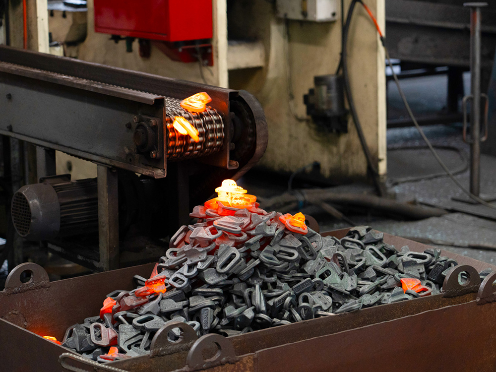 Track platen - perforated type (6)